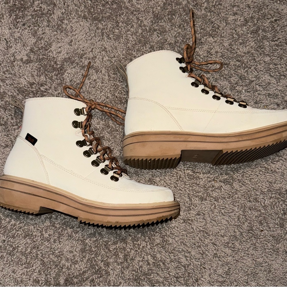 Teva Midform Boots